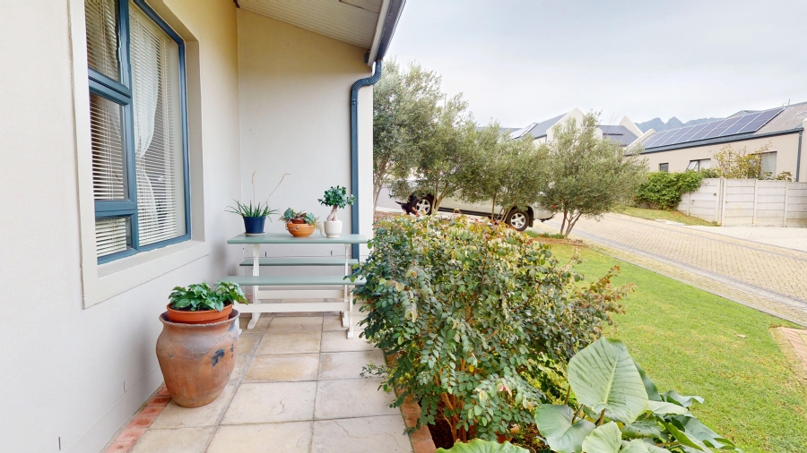 3 Bedroom Property for Sale in Berg En Dal Western Cape